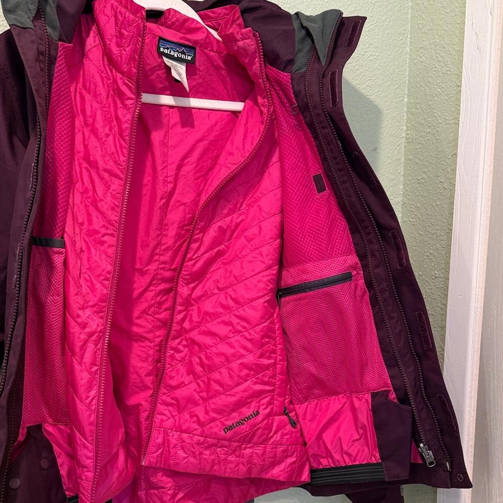 Patagonia Women’s 3in1 Ski and Snowboard Jacket Size M - Picture 8 of 12